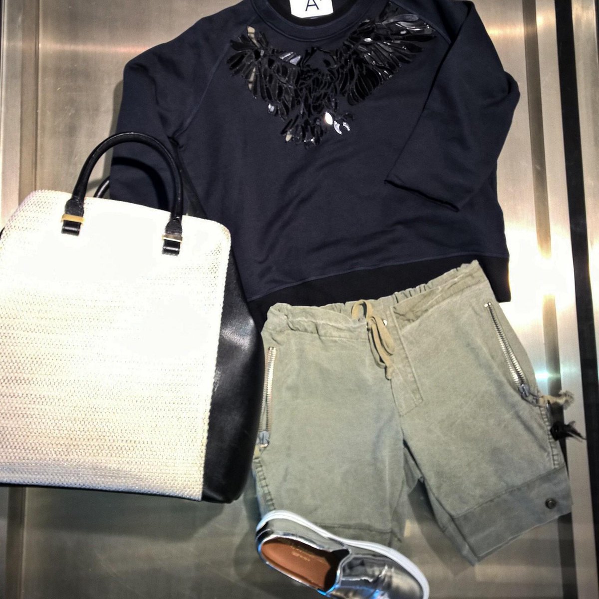Nantucket calls! #AndreaPompilio sweatshirt, #GregLauren shorts, #CommonProjects sneakers, <a href="/victoriabeckham/">Victoria Beckham</a> bag.