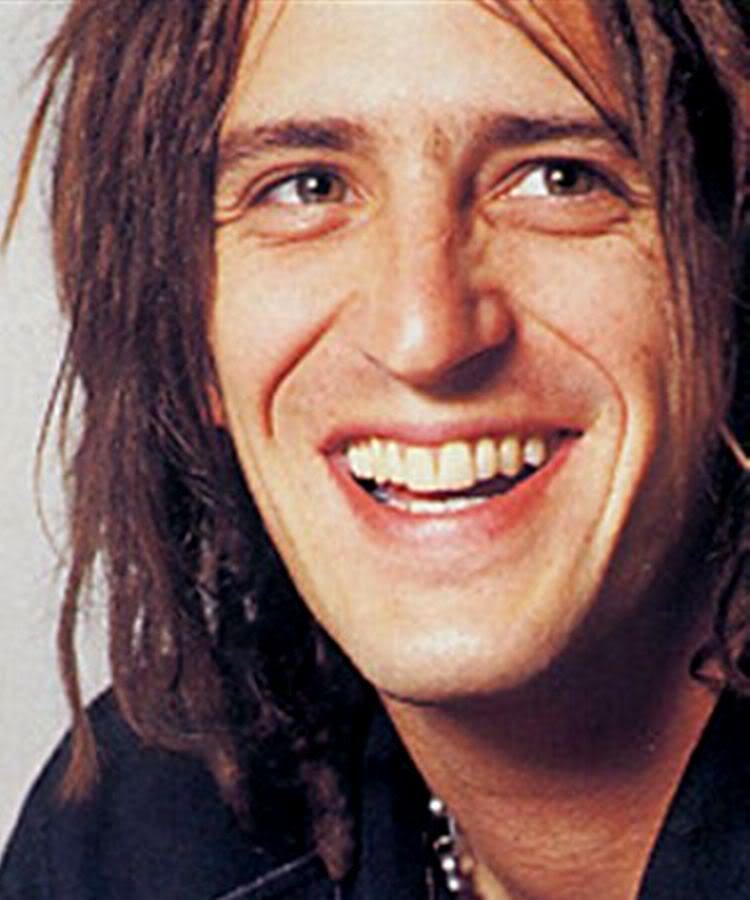 Happy birthday Mr Izzy Stradlin! Vamo a tocar esos rocanroles 