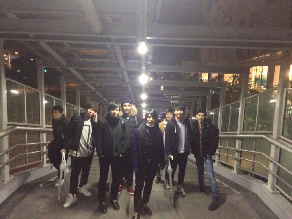 NYyashiki's tweet photo. 「バチバチエレキテるZer0」ご覧になって下さった方、ありがとうございましたー!
またやる時はぜに見てください!
今から打ち上げです!#バチバチ http://t.co/znU9mi3DcH