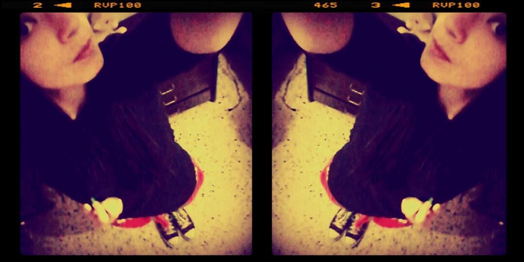 GrenyeliA's tweet photo. 🙈holis 😜✌ http://t.co/6rifS0JxUx