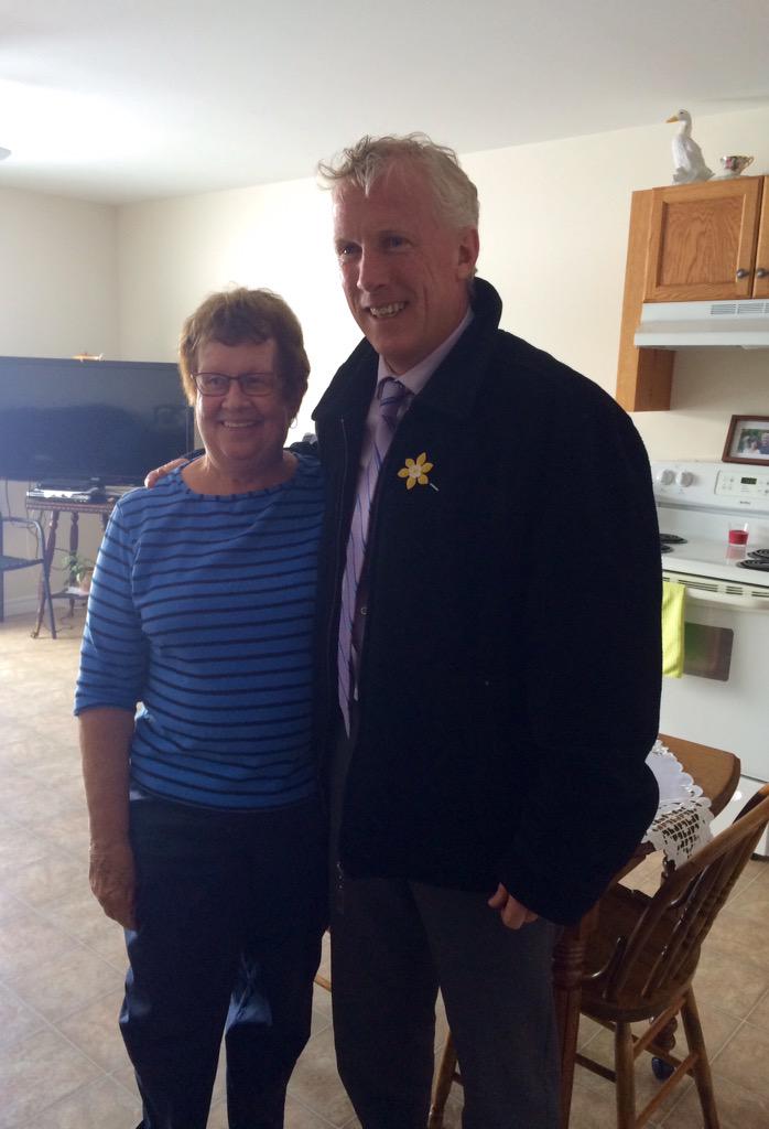 MikeRedmondNDP's tweet photo. We're hitting the campaign trail in #Montague - Kilmuir #ndppei #pei #peipoli http://t.co/9cnOyriuuy