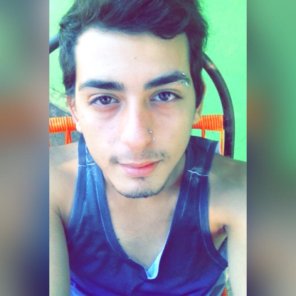 DeRodriguez22's tweet photo. Hello followers !!! ✌️✌️ http://t.co/AlKTiBiCAm