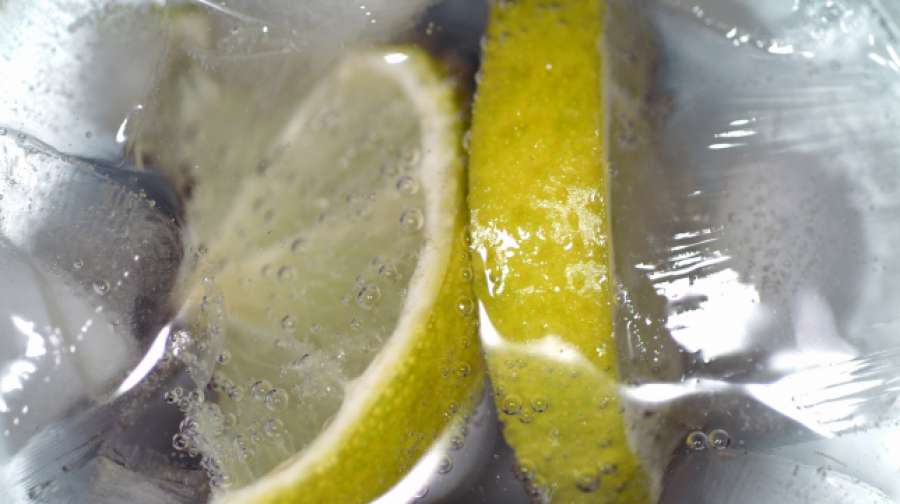 antena3com's tweet photo. Hoy es el #DíaDelGinTonic, descubre con @cocinatis todas las curiosidades de este combinado
http://t.co/5HlH3MBzNP http://t.co/SWS7lNYVeG