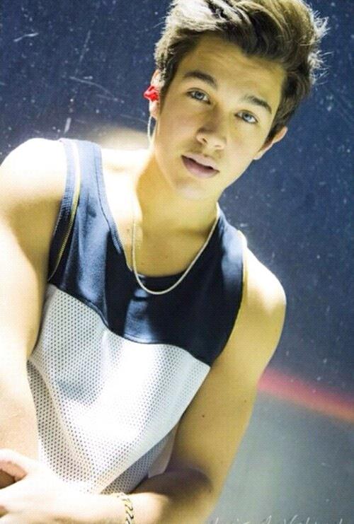 JMallette134's tweet photo. Hi http://t.co/LdQL8xBjuh