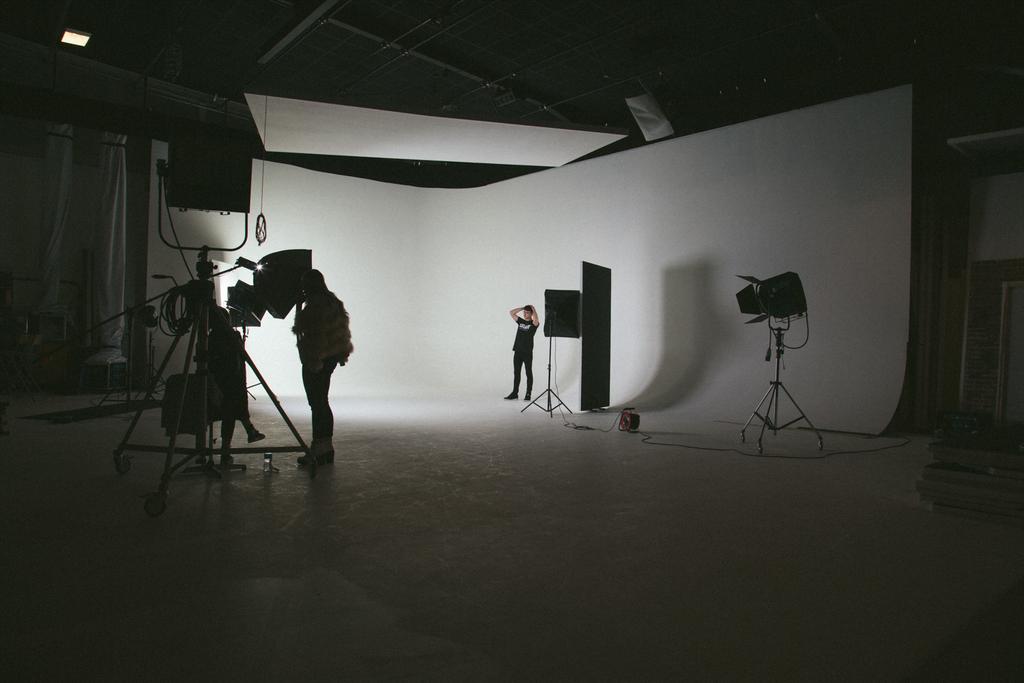 KCLockeFILMS's tweet photo. #studiolife @StandoutAppUK #production http://t.co/iILiygM2Vw