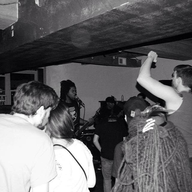 ThrowdownSyn's tweet photo. 4FansOf #RATM @Nghtprowl @gleeman_wang @Gummy_liz @MadDamMusic @brendengrant1 HearUsHere https://t.co/JUHnHx962s http://t.co/Fro2ByZtn6