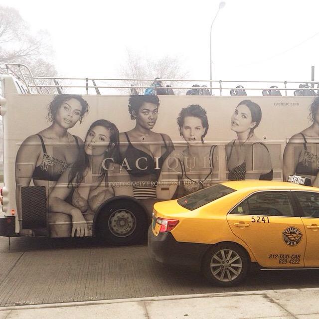 HauteandCo's tweet photo. We are super excited to see @lanebryant's #ImNoAngel lingerie campaign spreading throughout Chicago! #Curvy#BodyLove http://t.co/sxRE4Az3rQ