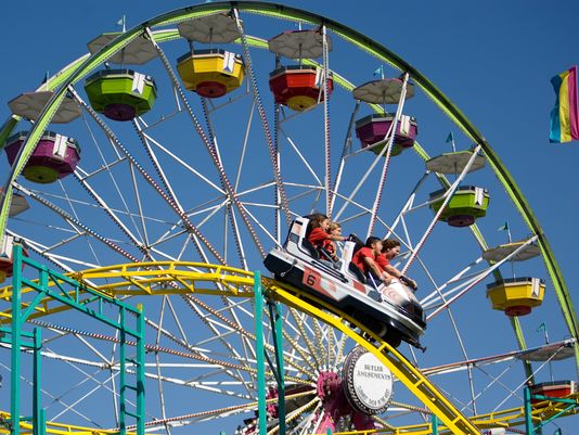 azcentral's tweet photo. Twinkies, Snickers, cheesecake? Maricopa County Fair runs 4/8-12. http://t.co/VXZvo2Zq7A http://t.co/sz39RXKFto
