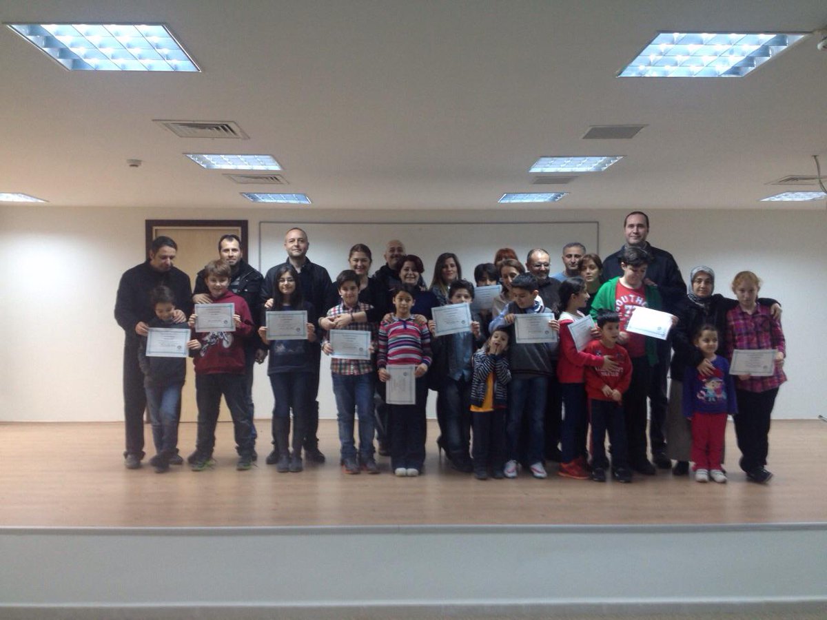 educakid's tweet photo. Bursa Uludağ Üniversitesi'nde, Çocuklar için MBA Programı tamamlanıp öğrencilerimize sertifikalarını dağıttık. http://t.co/qIJH4XDBqq