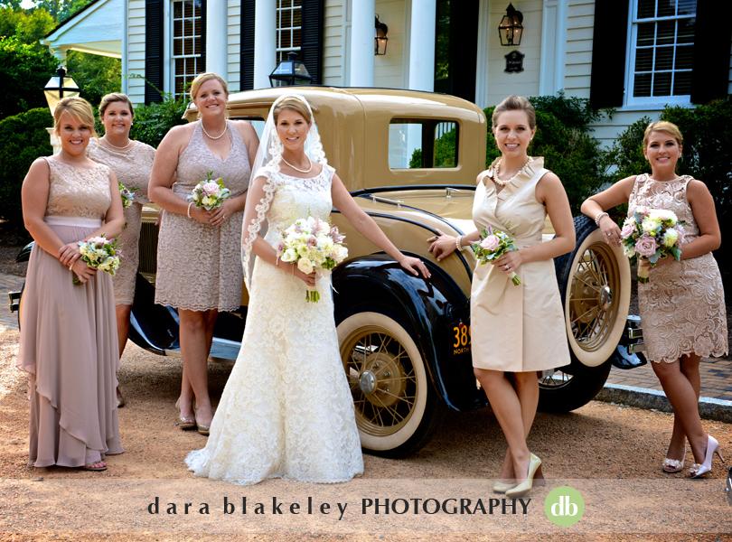 Plenty of #shabbychic #vintage #wedding inspiration in today's featured NC wedding! See more: southernbrideandgroom.com/shabby-chic-vi…