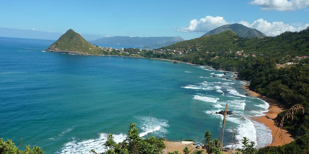 Dounya On Twitter La Plage Rouge à Ziama Mansouria Jijel