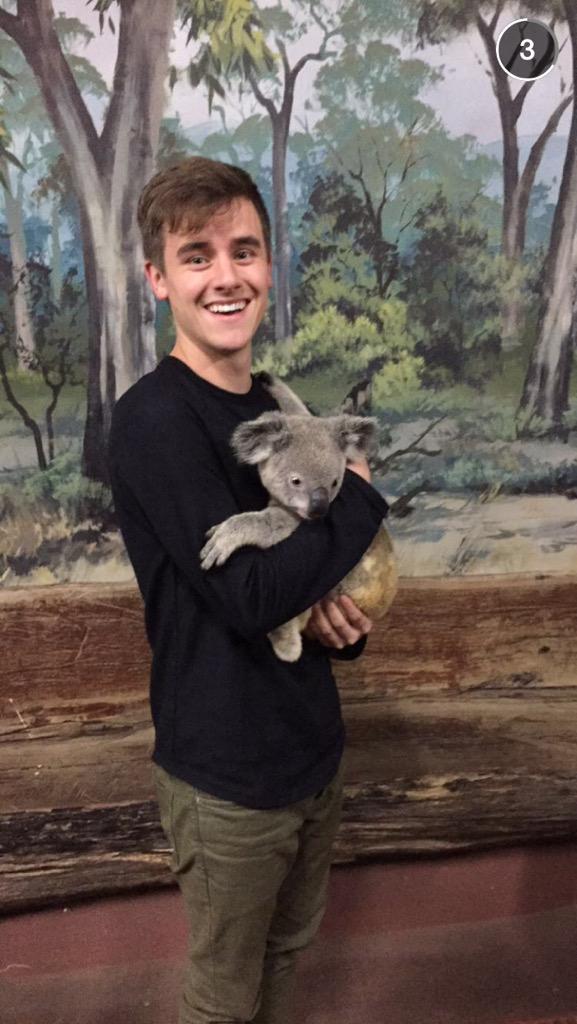 emotronnor's tweet photo. I think he's gay... http://t.co/g2u3RhMFwz