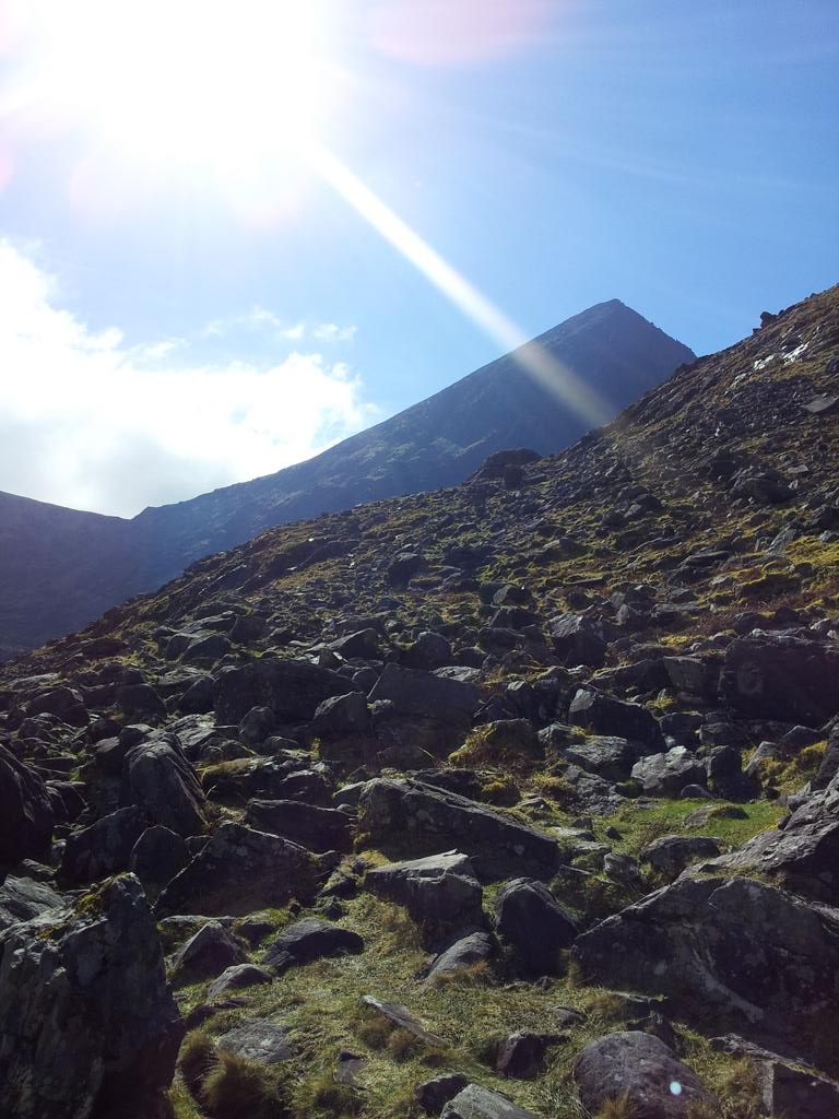 donnolann's tweet photo. Carrauntoohil majestic above the Hag's Glen http://t.co/sZ6Pcft4Yq