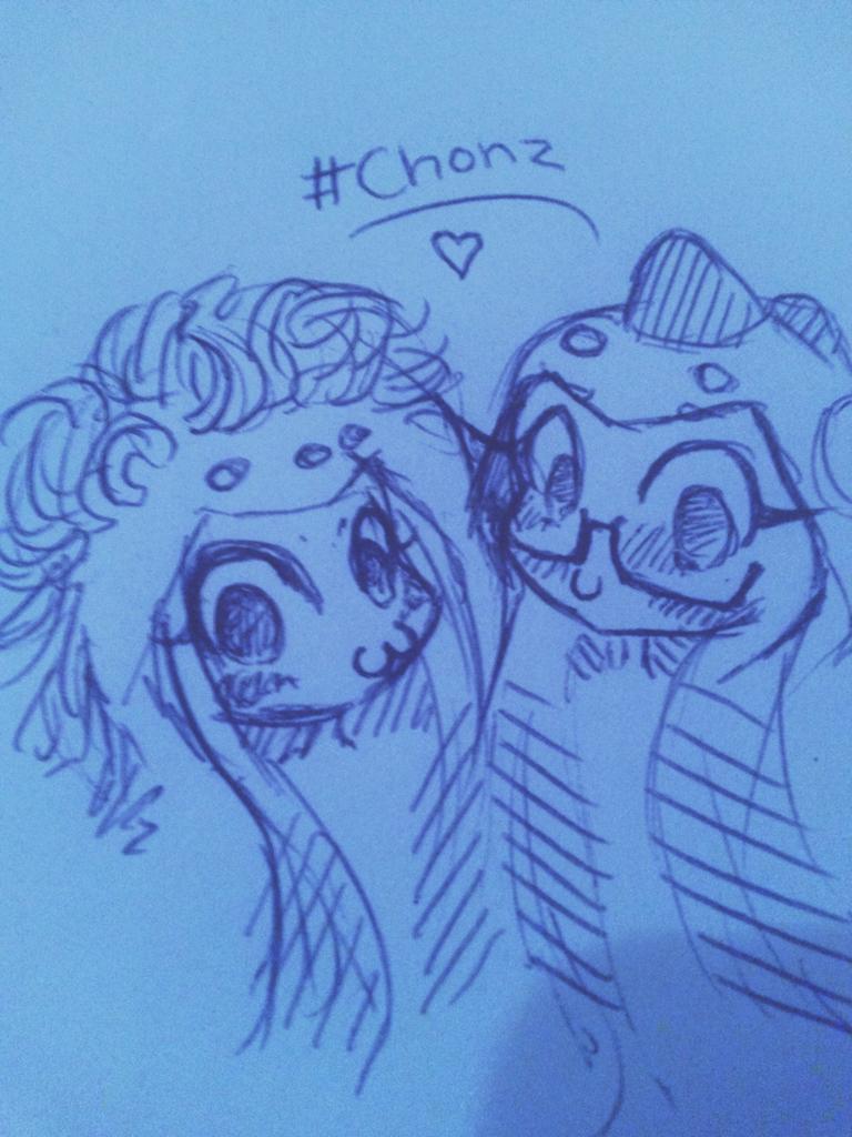 nek0chi's tweet photo. Morgen ist es wieder so weit. #Chonz ist vereint. Nananananna c: (Der Schatten ist professionell und gewollt) http://t.co/NHSdFOj65a