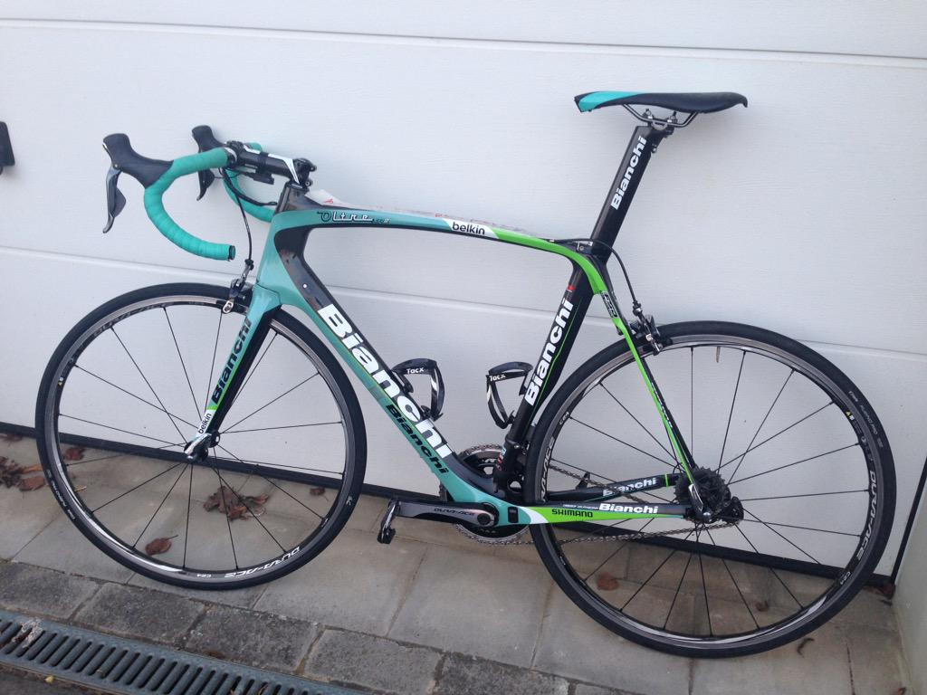 arthurvanrest's tweet photo. The start of a new relationship @BianchiOfficial @LottoJumbo_road @stevebeckett http://t.co/8lvMObZgKg