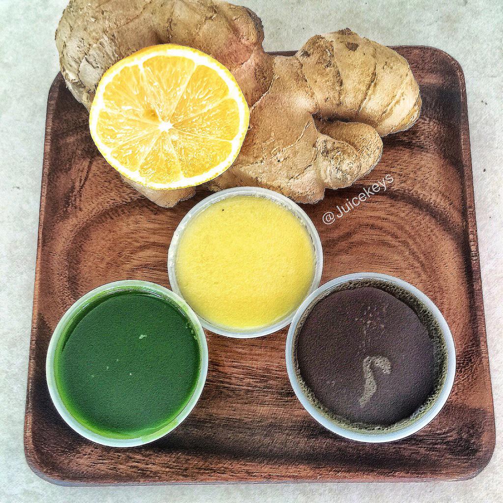 Juice_Keys's tweet photo. 3 #nutrientdense shots #wheatgrass #e3live #lemonginger #juicekeys http://t.co/xoC068yZ5I