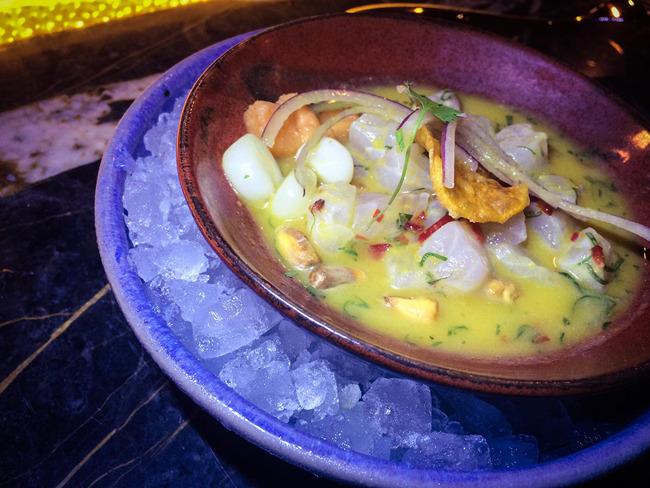 southbeachchefs's tweet photo. When it comes to #farmtotable Essensia @PalmsHotelSpa does it best
http://t.co/dqCNhnw0kU @ChefJulieFrans #miamibeach http://t.co/qRz9LzsABh