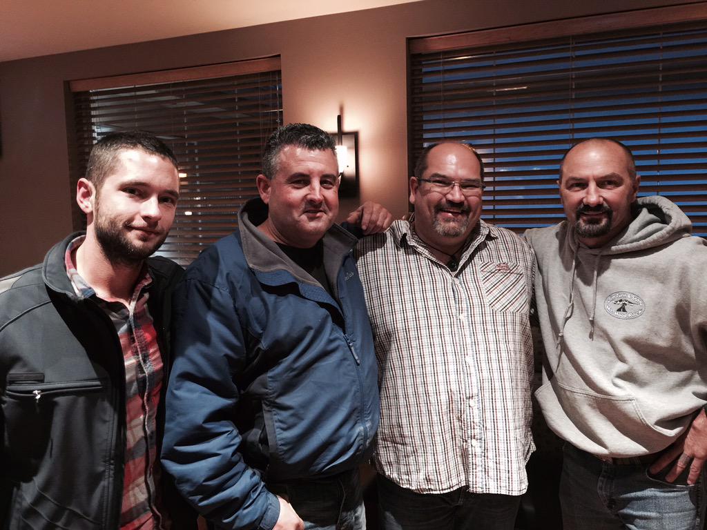robdvet's tweet image. Last night met: @loganpierce @GRDozerDave @GRAndySpinks from @Gold_Rush on a stopover to Yukon. Good luck for 2015!