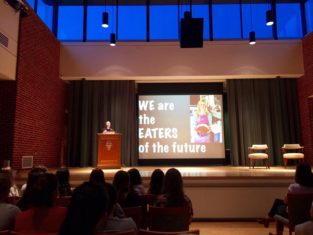 ChathamHall's tweet photo. "The table is set for change" -@ellengustafson http://t.co/trE28WmmML