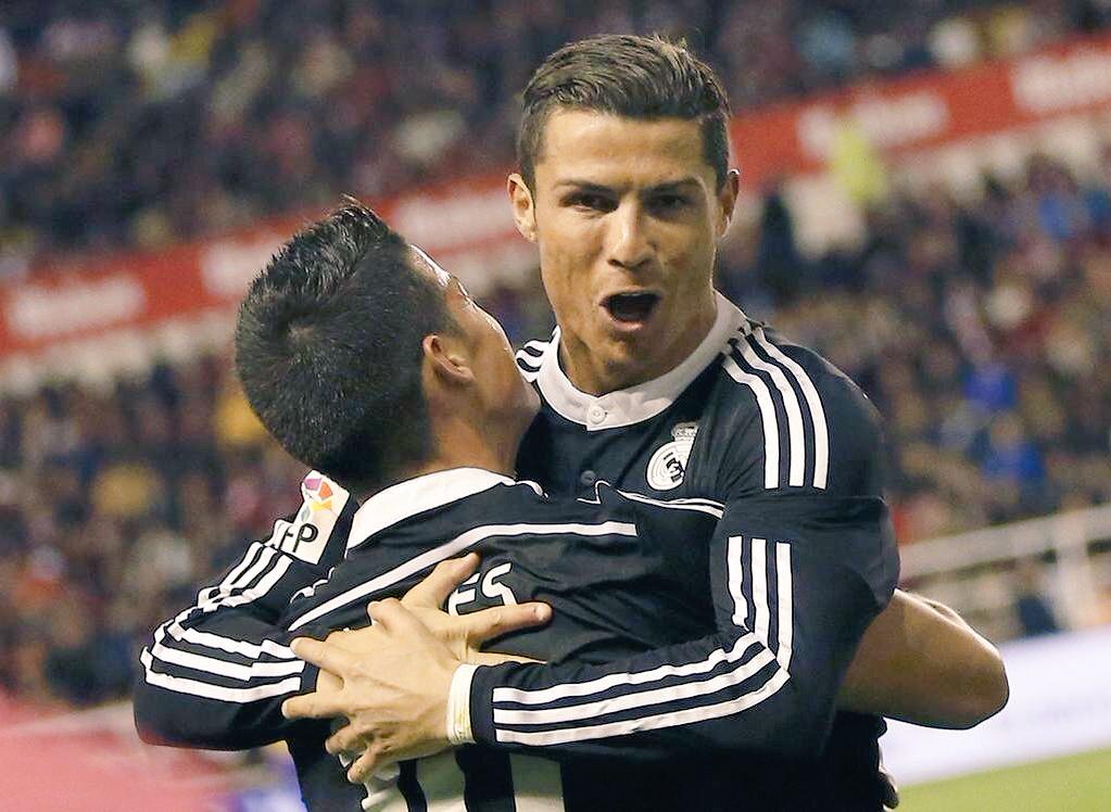 Football Photoed tweet media