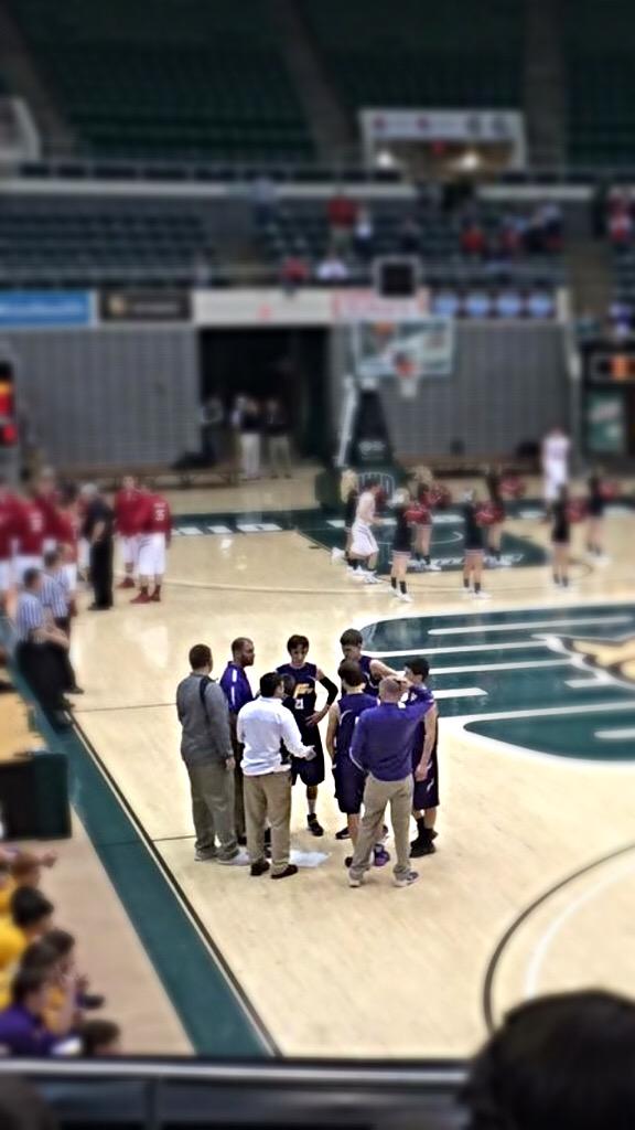 SJFlyerNation's tweet photo. Slight work. #TeamCoachie #CoachWillyWednesday http://t.co/lv0hvBB0aQ