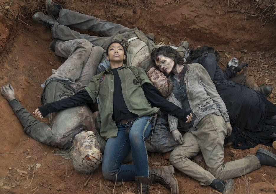NewsOfTheDead's tweet photo. Waiting for October like http://t.co/sz5wUvzltw