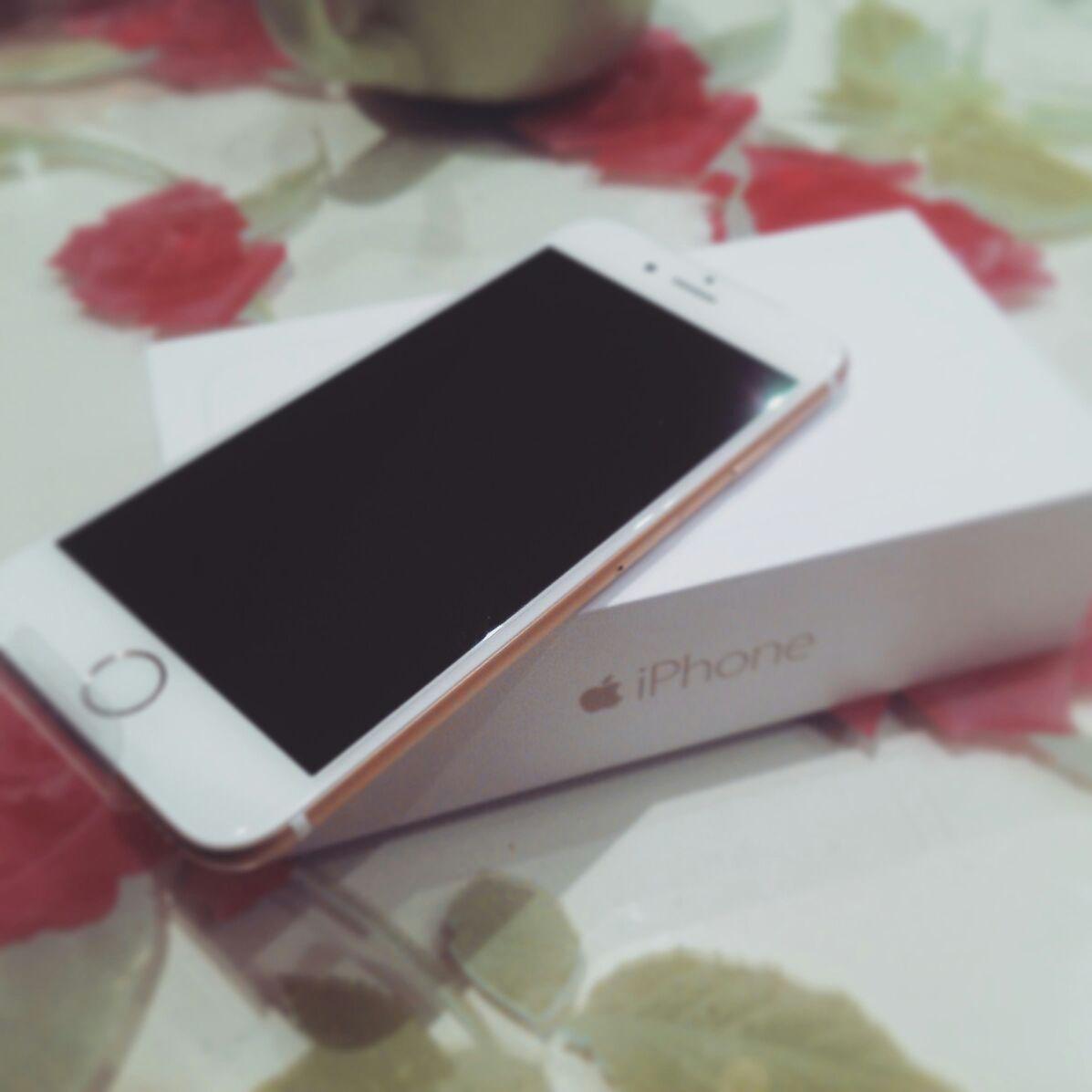 martithaSA's tweet photo. Bienvenido a casa iphone6 😱😍 http://t.co/RXVOCqGjWJ