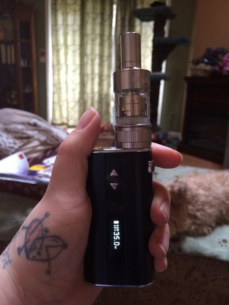 ModNoel's tweet photo. Finally quitting smoking! #vapelife #boxmods #newjersey #quitsmoking #mentholjuicedoe http://t.co/opCCx539pS