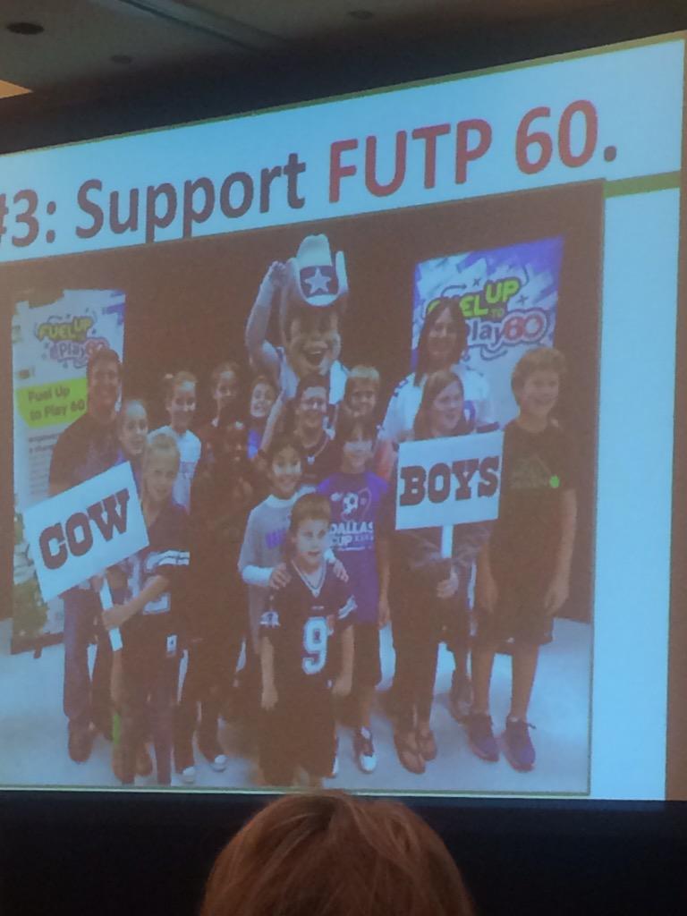 JeanRagalieRD's tweet photo. @SchoolMealsRock loves @FUTP60 to get schools & students healthier #TXAND #learningconnection @DairyMax http://t.co/nmHTC2xWmr