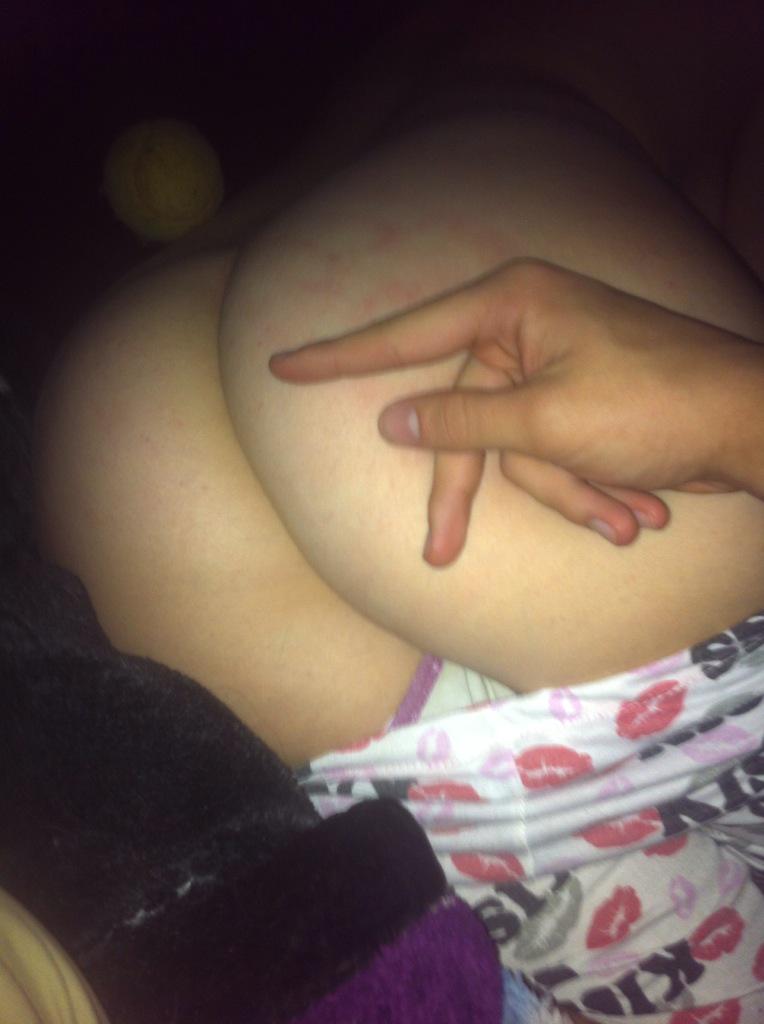 eRaAmazed's tweet photo. Ass down, FaZeup http://t.co/0WGe8qRkIk