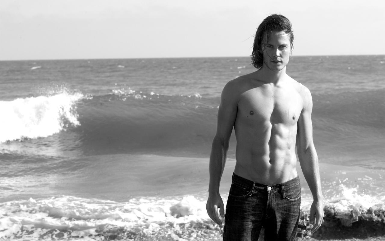 Happy Birthday! Taylor Kitsch Kitsch 