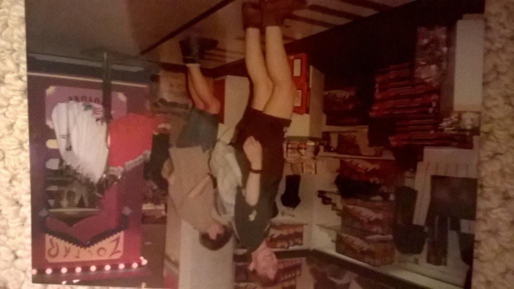 Linzi_Jay's tweet photo. @ukpuppetboy fun times #toolongago http://t.co/a1tHklfdSy