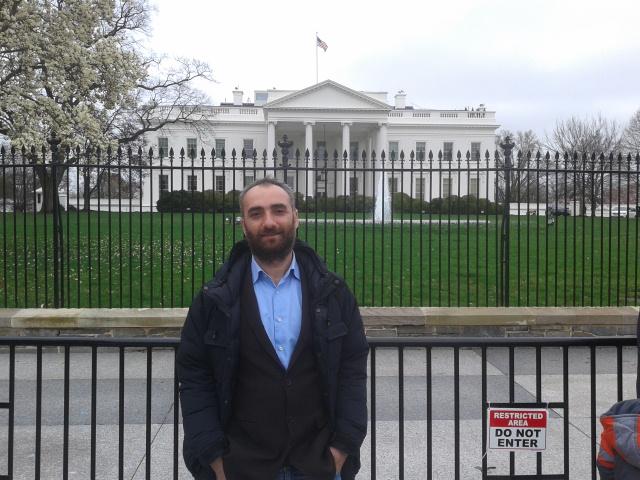 ismailsaymaz's tweet photo. bizim aksaray'ın yanında obama'nınki kaymakam lojmanı gibi kalıyor. http://t.co/gqTPZ0ZRpK
