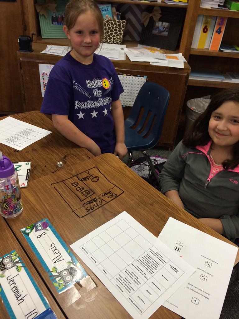 BurgoonCourtney's tweet image. Dice Game with financial literacy #CISDTopChef