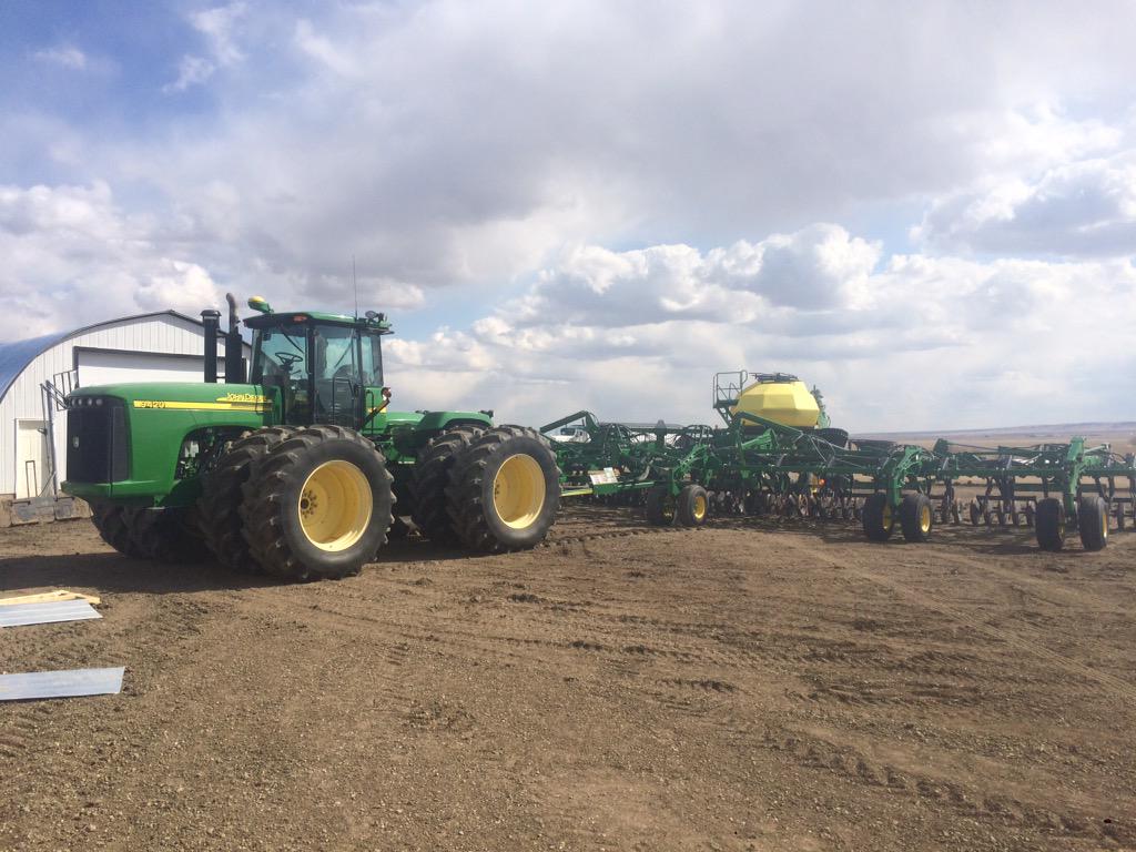 DDaulty's tweet photo. I love farming, where the toys are big enough to drive and the province is are sandbox #plant15 @Dobber19 http://t.co/g61olIV3eA