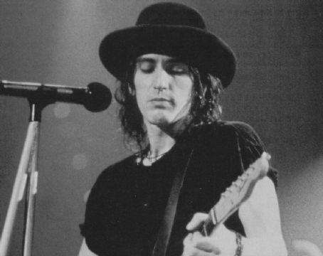 Izzy Stradlin. My idol. My inspiration. My hero.
Happy Birthday, man. 