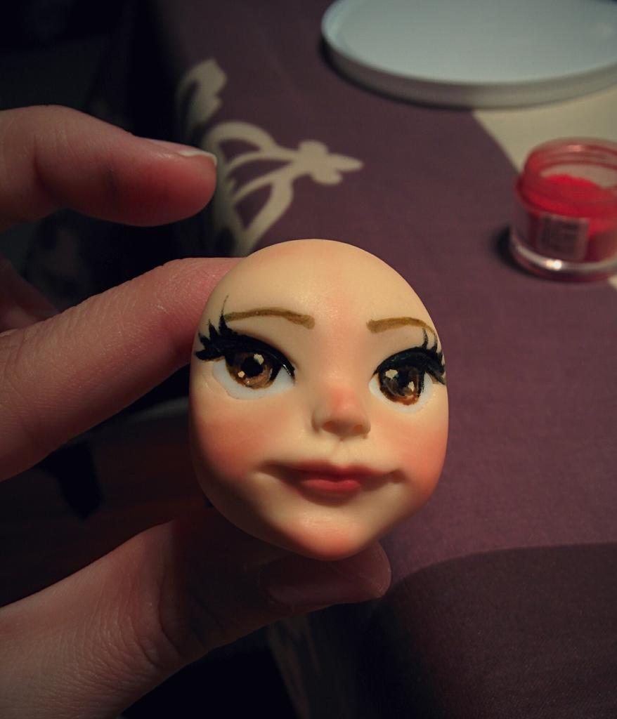 dedulceendulce's tweet photo. #sugarcraft face modeling, buscando inspiración para un modelado http://t.co/zzzOrL5aSy