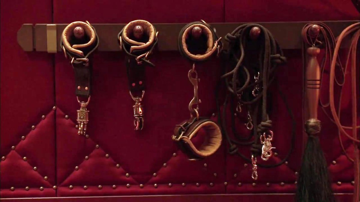 Red room Fifty shades, Fifty shades of grey, Fifty shades trilogy