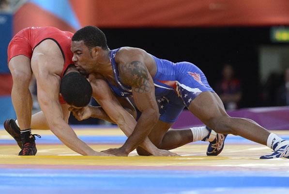 #WorldCupLA will feature <a href="/USAWrestling/">USA Wrestling</a>'s best, including <a href="/alliseeisgold/">Jordan Burroughs</a> and <a href="/JakeVarner211/">Jake Varner</a>: bit.ly/WCLA15