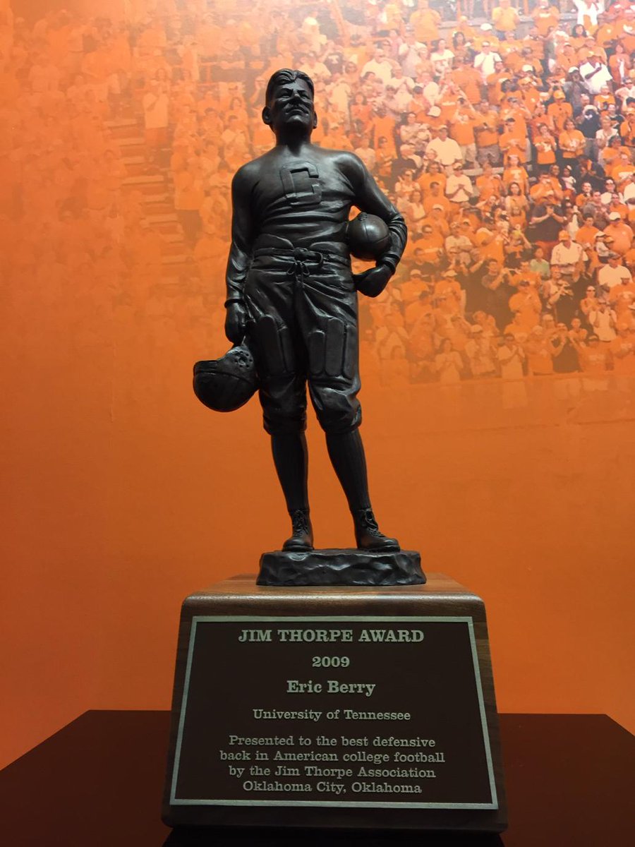 Eric Berry's 2009 Jim Thorpe Award 🏆