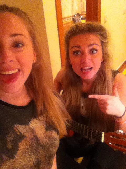 BronnieMusic's tweet photo. Currently writing a pretty darn cool song with @laurendickov 😝💃 #RT http://t.co/78Dm7PqbJJ