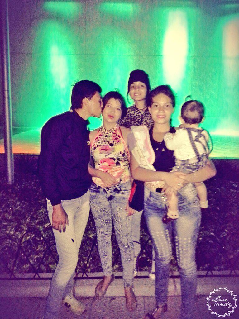 _TatianaTavera's tweet photo. momentos unicos 😍✌✌ http://t.co/HCgWvLU38B
