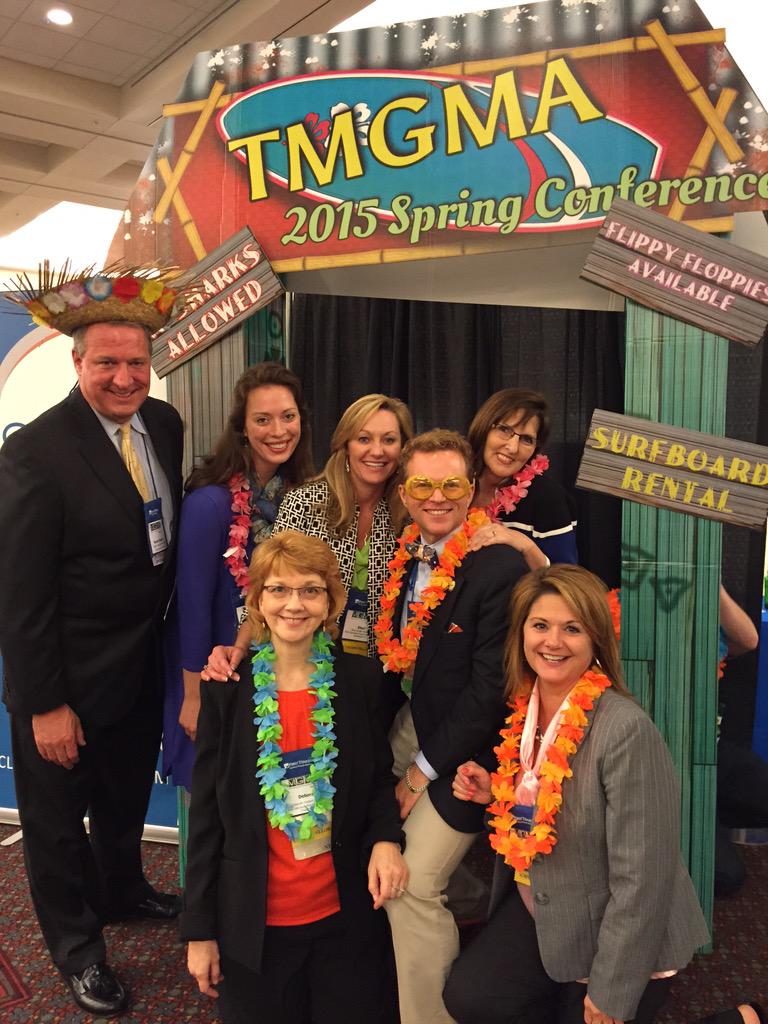TMGMA's tweet photo. @SVMIC having fun at the reception! http://t.co/UGAP9GhxnA
