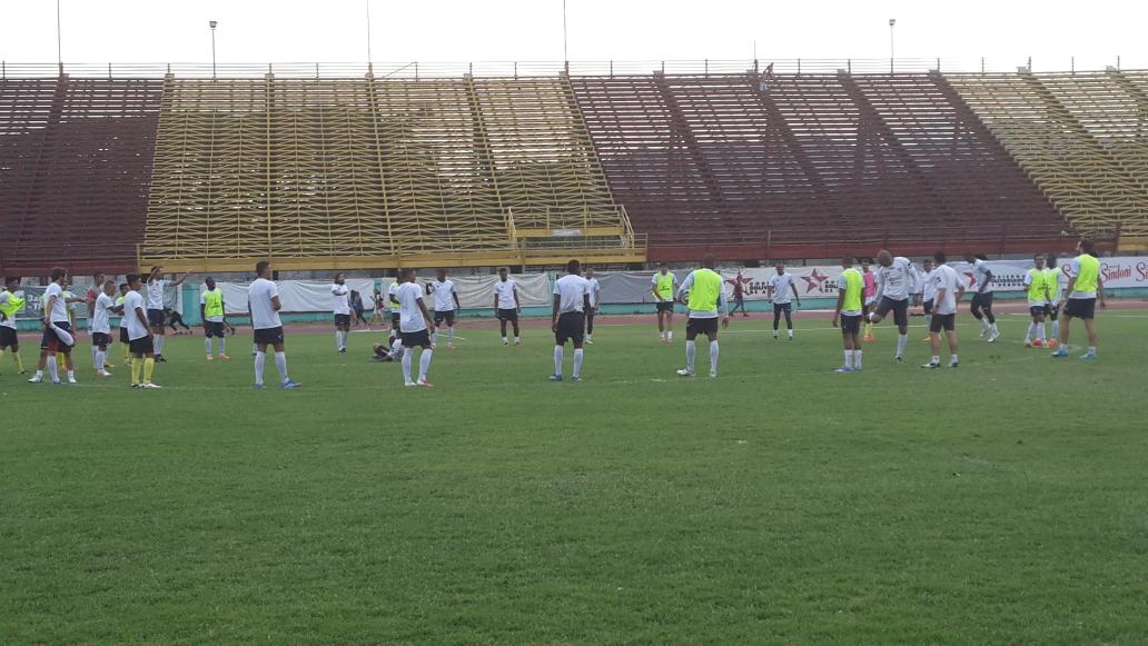 AraguaFC's tweet image. El @AraguaFC se encuentra realizando su práctica del día. #VamosAFC #DaleAurirro #PasiónAurirroja