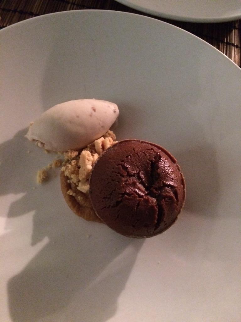 ViledaHita's tweet photo. Increíble experiencia en @elespejogastrobar un sitio espectacular y una cocina  q te deja sin palabras http://t.co/FO9hHVmaME