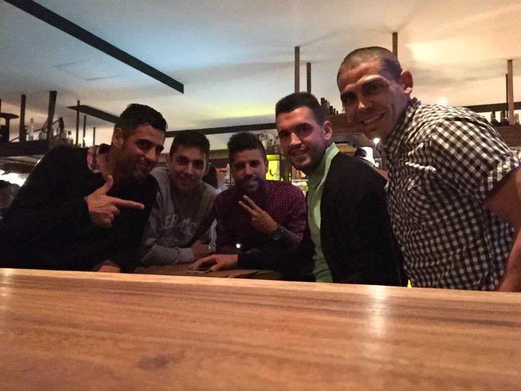 bezares24's tweet photo. "Los últimos serán los primeros"  #vividores http://t.co/BVRA2E41PT