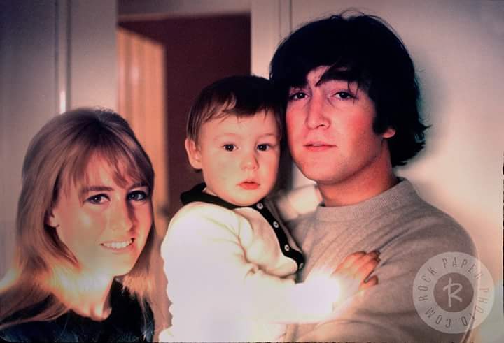 Happy birthday Julian Lennon(the little guy ).>World Music Awards. 