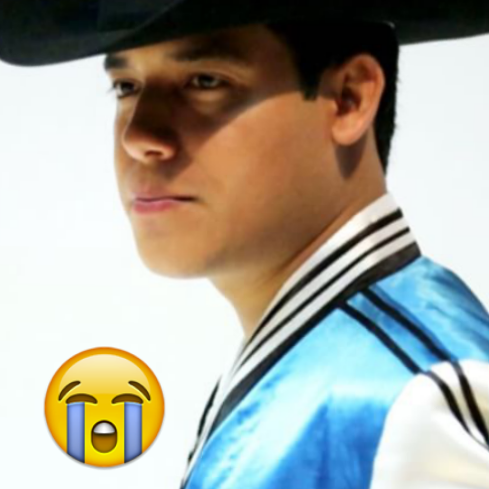 GeraGerafan's tweet photo. Mi gran sufrimiento,Ariel Camacho te extraño chaparro😭 todo mundo dice que la vida es corta yo digo que demasiado http://t.co/GChbe2bugM