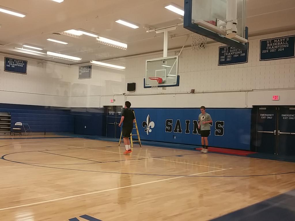 saintshoops1's tweet photo. Putting that work in! http://t.co/ZD0PygcTGc