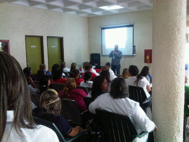 ipasmepcabello's tweet photo. Ponencia Fortalecimiento ideologico Revolucionario y antimperialista @IpasmeOficial  @lfeugenio @jcfuenmayor http://t.co/9Z2NZlXkoa